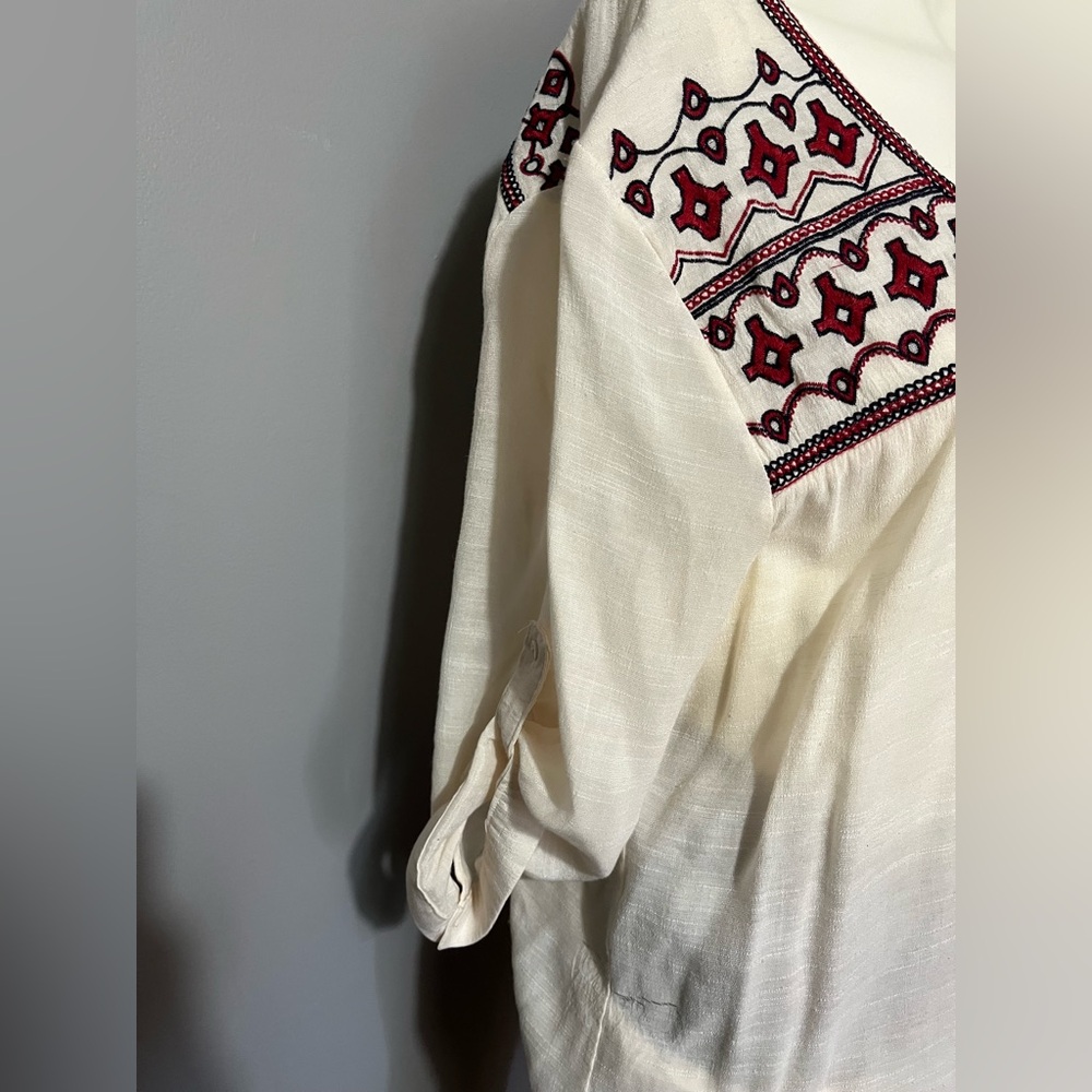 Reitmans Cream Tunic with Red & Black Embroidered Yoke - Picture 5 of 7